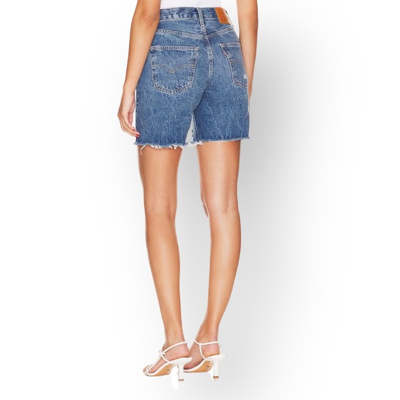 Levi's 501 90s High Rise Distressed Shorts Size 28 NWT - Picture 4 of 11